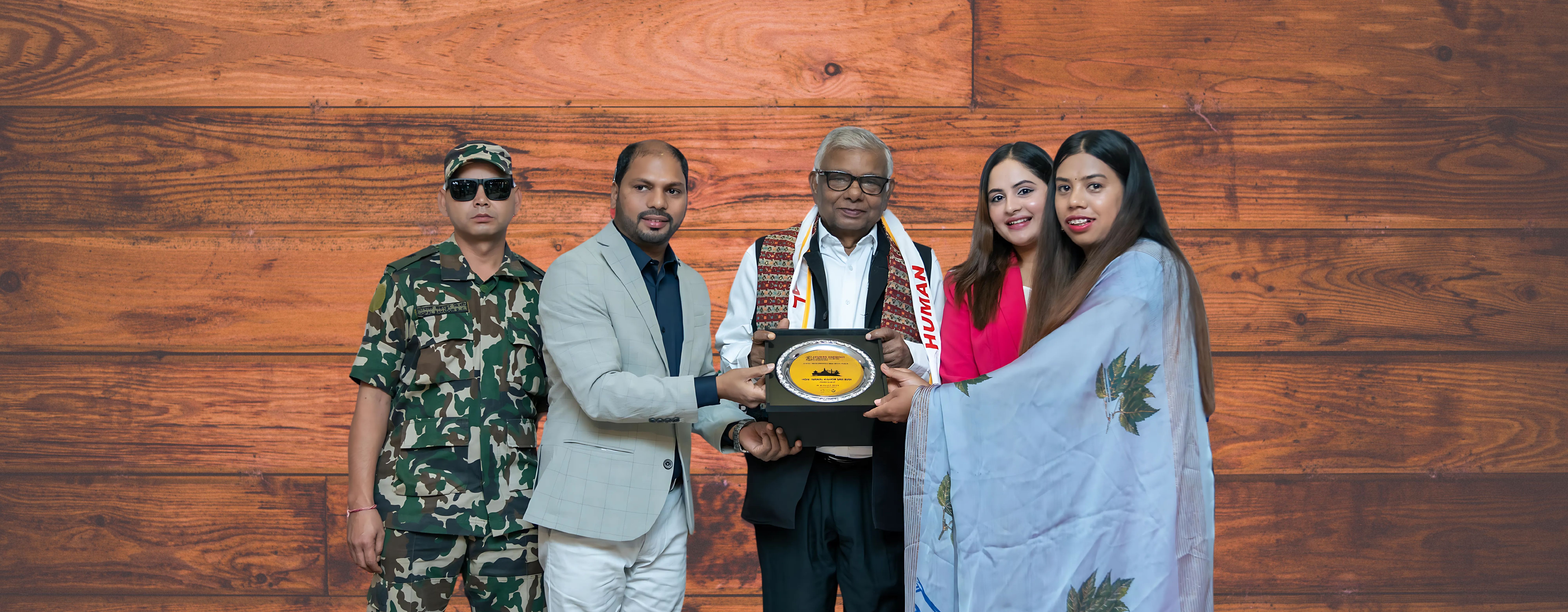 "SDSC Nepal proudly presents a token of love and appreciation to the Honorable Minister of Women, Children, and Senior Citizens, Mr. Naval Kishor Sah, on the occasion of the conference organized by SDSC Nepal on ‘Gender Equality and Economic Growth throug